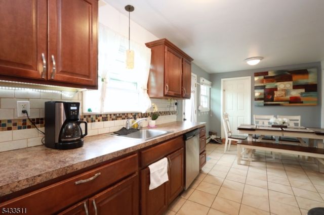 527 E Main St, Bridgewater Twp., NJ 08807