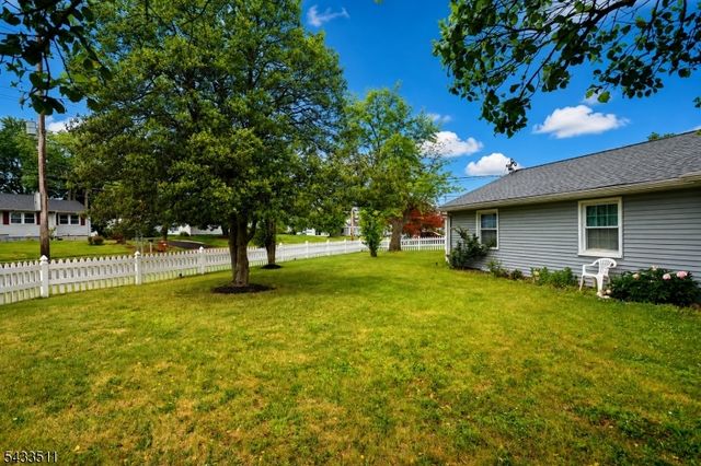 527 E Main St, Bridgewater Twp., NJ 08807