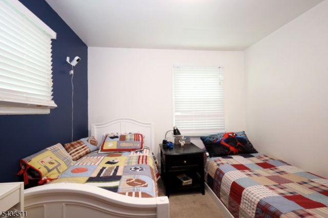 527 E Main St, Bridgewater Twp., NJ 08807