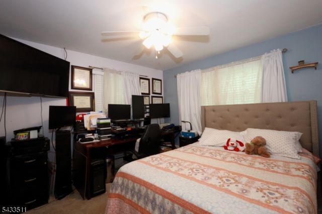 527 E Main St, Bridgewater Twp., NJ 08807