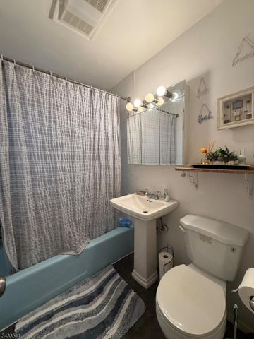 527 E Main St, Bridgewater Twp., NJ 08807