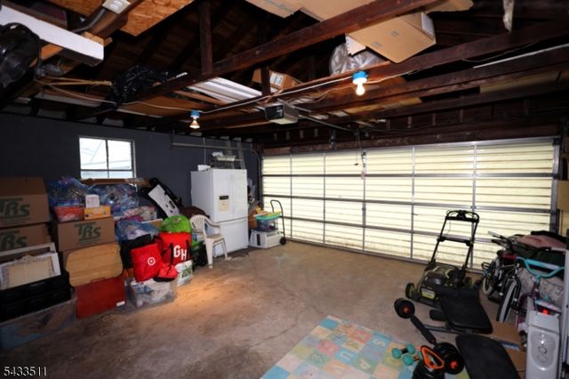 527 E Main St, Bridgewater Twp., NJ 08807