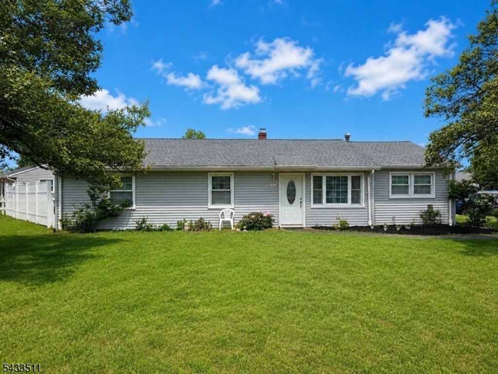 527 E Main St, Bridgewater Twp., NJ 08807