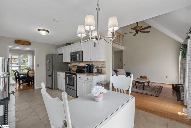 438 Chamber Lane, Moore, SC 29369