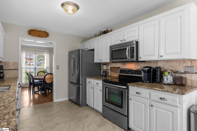 438 Chamber Lane, Moore, SC 29369