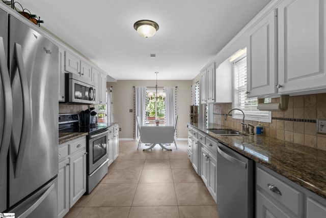 438 Chamber Lane, Moore, SC 29369