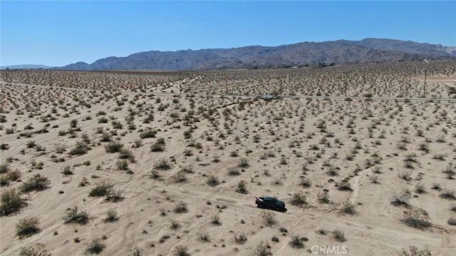 70100 2 Mile, 29 Palms, CA 92277