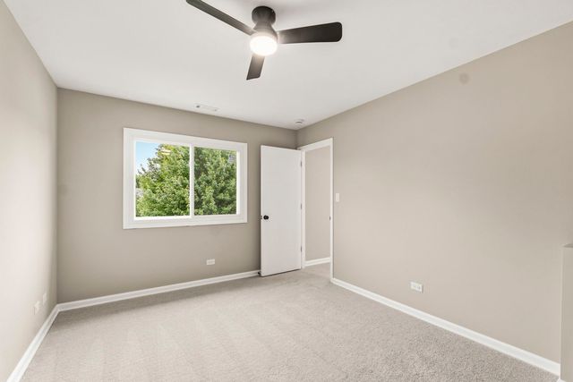 23W418 Greenbriar Drive, Naperville, IL 60540