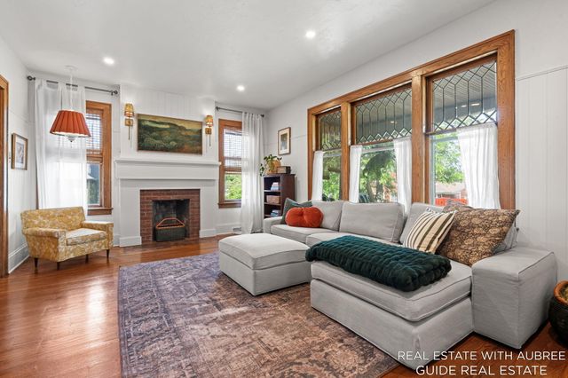 16 E 23rd Street, Holland, MI 49423