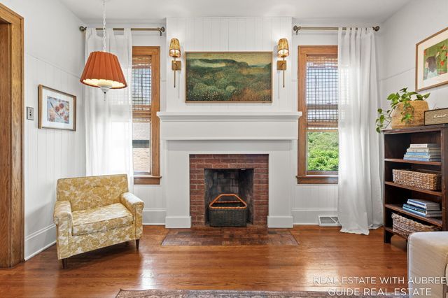 16 E 23rd Street, Holland, MI 49423
