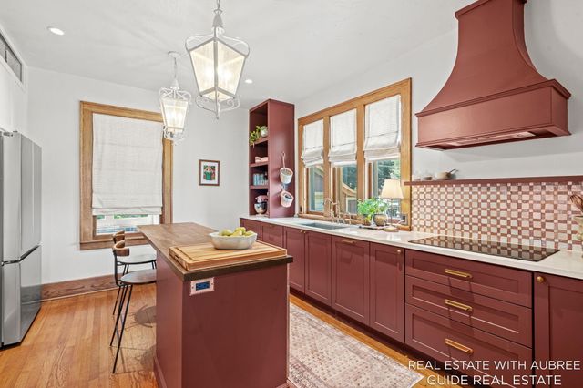 16 E 23rd Street, Holland, MI 49423