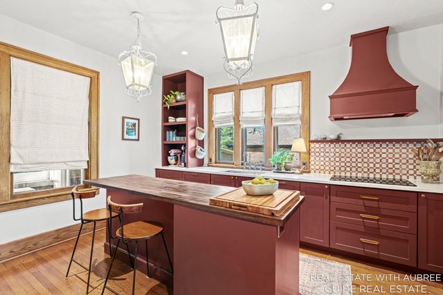 16 E 23rd Street, Holland, MI 49423