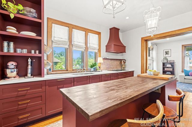 16 E 23rd Street, Holland, MI 49423