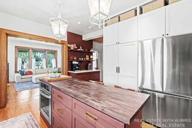 16 E 23rd Street, Holland, MI 49423