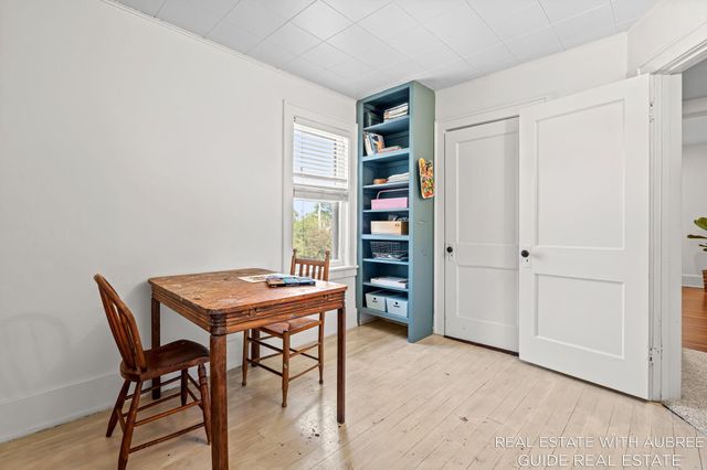 16 E 23rd Street, Holland, MI 49423