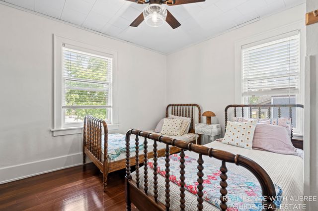 16 E 23rd Street, Holland, MI 49423
