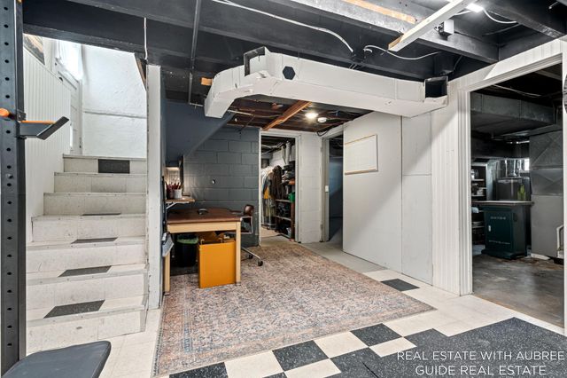 16 E 23rd Street, Holland, MI 49423