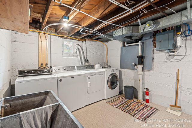 16 E 23rd Street, Holland, MI 49423