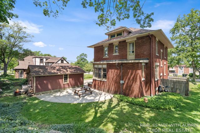 16 E 23rd Street, Holland, MI 49423