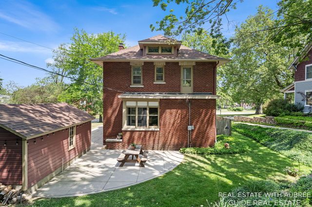16 E 23rd Street, Holland, MI 49423