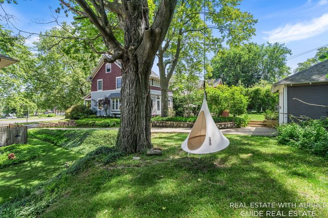 16 E 23rd Street, Holland, MI 49423
