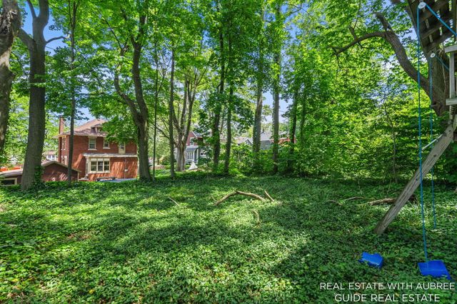 16 E 23rd Street, Holland, MI 49423