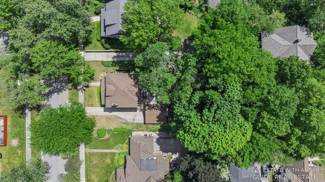 16 E 23rd Street, Holland, MI 49423