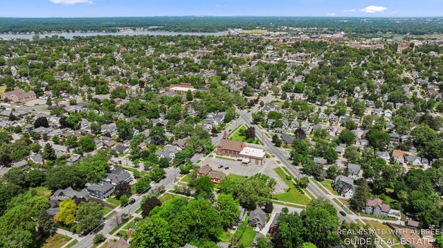 16 E 23rd Street, Holland, MI 49423