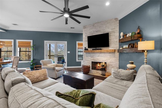 114 Baywood Street, Shoreacres, TX 77571