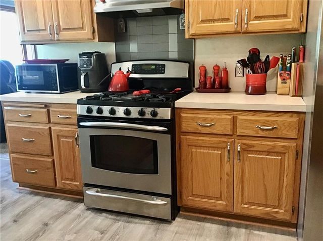 904 Joseph Drive, Lawrence, KS 66049
