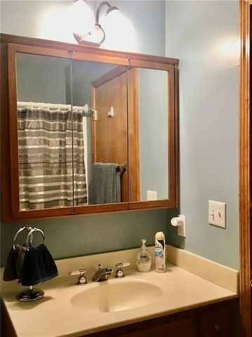 904 Joseph Drive, Lawrence, KS 66049