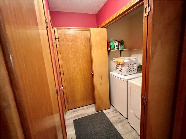904 Joseph Drive, Lawrence, KS 66049