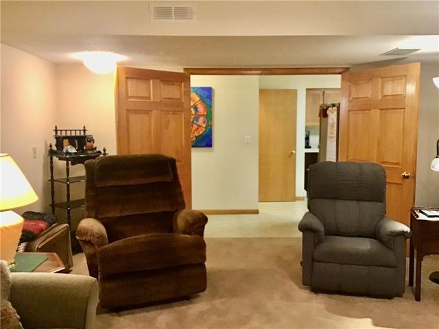 904 Joseph Drive, Lawrence, KS 66049