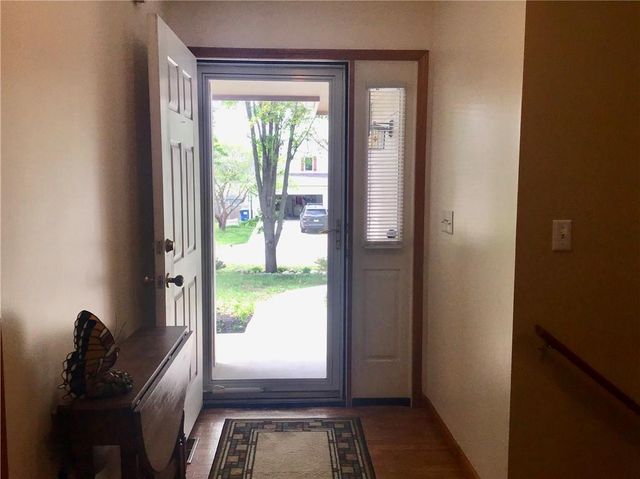 904 Joseph Drive, Lawrence, KS 66049
