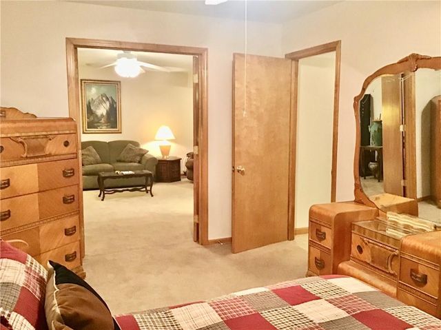 904 Joseph Drive, Lawrence, KS 66049