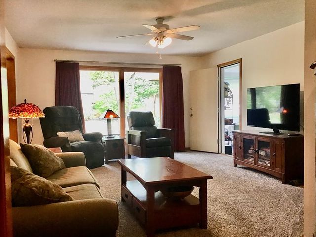 904 Joseph Drive, Lawrence, KS 66049