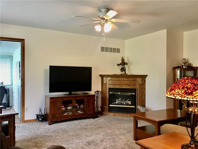 904 Joseph Drive, Lawrence, KS 66049