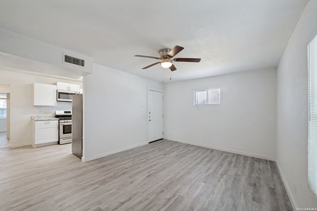 7842 PONY LN, San Antonio, TX 78227