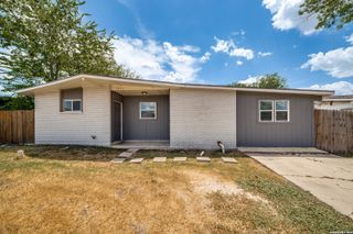 7842 PONY LN, San Antonio, TX 78227