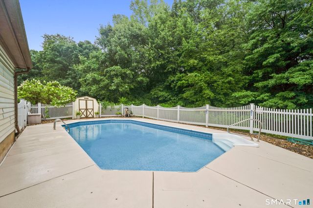 40 Windmill Road, Ellington, CT 06029
