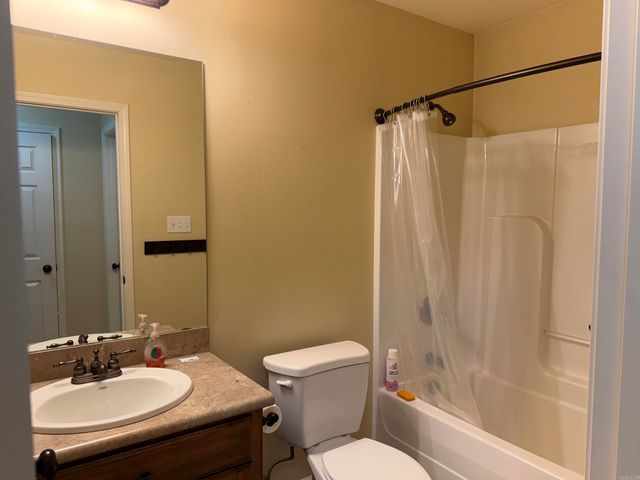 5 Smokey Ridge Court, Sheridan, AR 72150