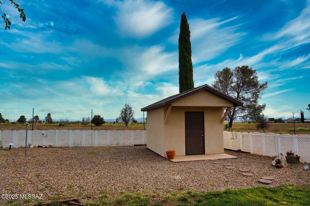 1021 E Geneva Street, Pearce, AZ 85625