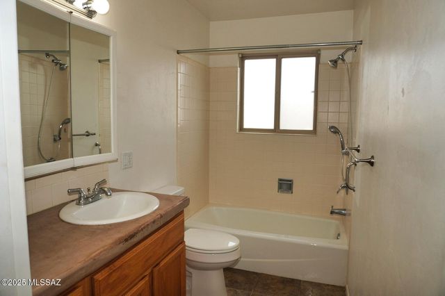 1021 E Geneva Street, Pearce, AZ 85625