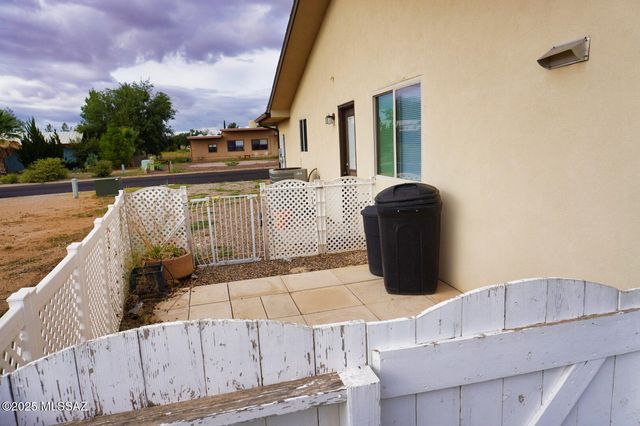 1021 E Geneva Street, Pearce, AZ 85625