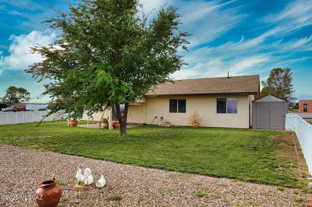 1021 E Geneva Street, Pearce, AZ 85625