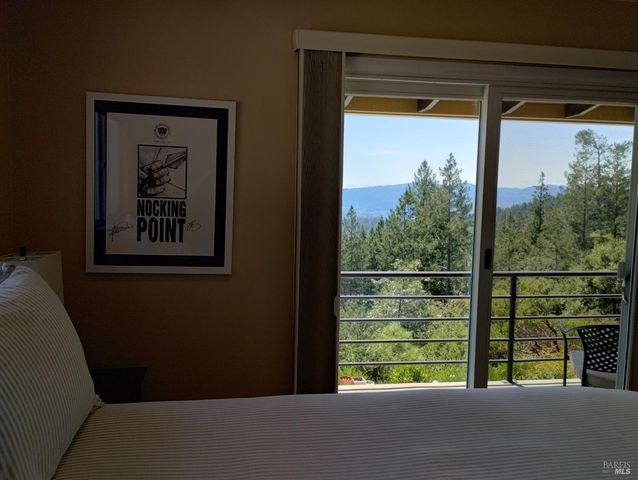 460 Bella Vista Dr, Angwin, CA 94508