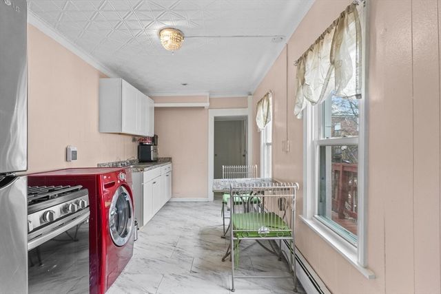 32 Orchard St, Lawrence, MA 01840