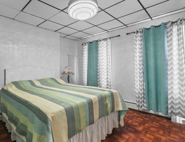 32 Orchard St, Lawrence, MA 01840