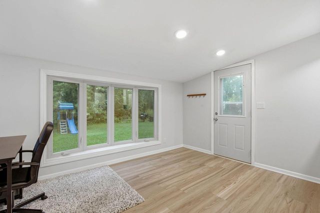 240 Prospect DRIVE, Brookfield, WI 53005