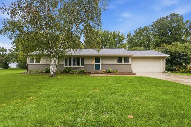 240 Prospect DRIVE, Brookfield, WI 53005